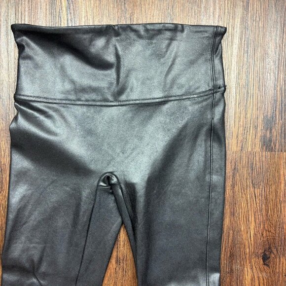 Spanx Black Vegan Leather Leggings Size Medium Power Waistband - Picture 3 of 10